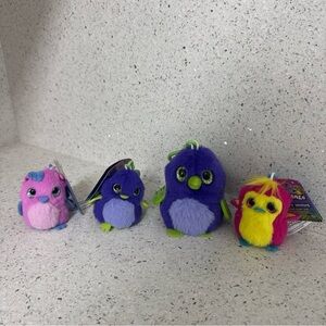 Hatchimals Glittering Garden Plush Clip-On Keychain Lot 4PC Bords Pink & Purple